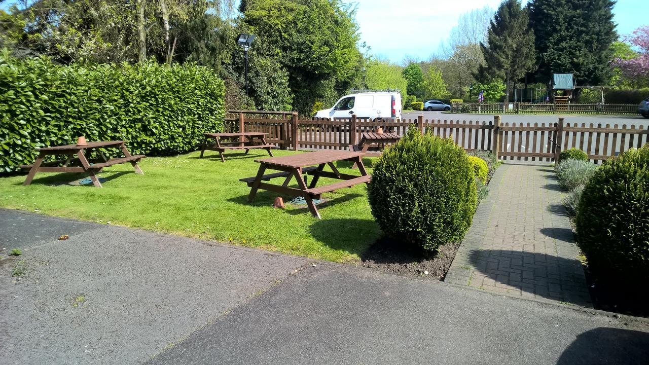 Hotel Baker Arms Hertford Exterior foto